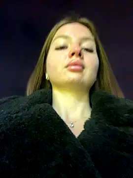 Snapshot of KrisMagnoly chatting on October 2025 03:13:02 PM KrisMagnoly online show from October 2025 03:13:02 PM