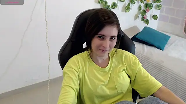 tania sweet   online show from January 2025 05:20:01 PM