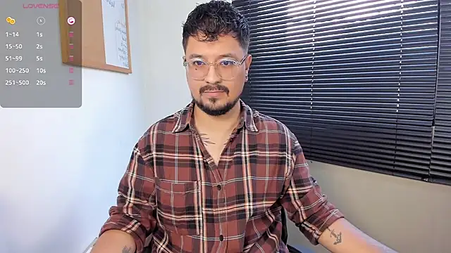 DaviidEvans  online show from December 2024 02:11:01 PM