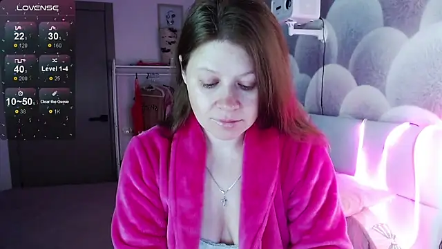 Snapshot of alekasamui chatting on November 2025 11:04:02 PM alekasamui online show from November 2025 11:04:02 PM