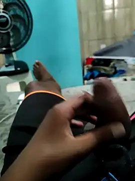 Snapshot of Arthu2r chatting on December 2024 05:45:02 PM Arthu2r online show from December 2024 05:45:02 PM