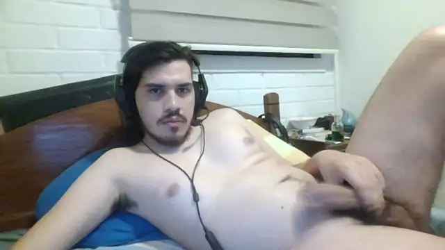 Snapshot of hung_weeb chatting on January 2025 05:40:02 AM hung weeb online show from January 2025 05:40:02 AM