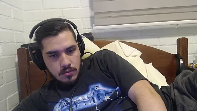 Snapshot of hung_weeb chatting on February 2025 03:53:01 AM hung weeb online show from February 2025 03:53:01 AM