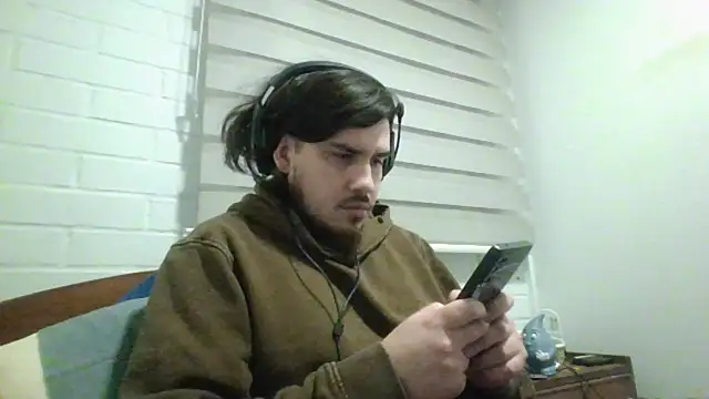 Snapshot of hung_weeb chatting on July 2026 02:25:02 AM hung weeb online show from July 2026 02:25:02 AM