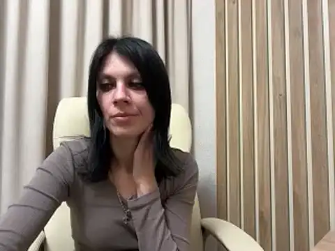 Snapshot of InjaAtHome chatting on October 2025 05:57:01 PM InjaAtHome online show from October 2025 05:57:01 PM