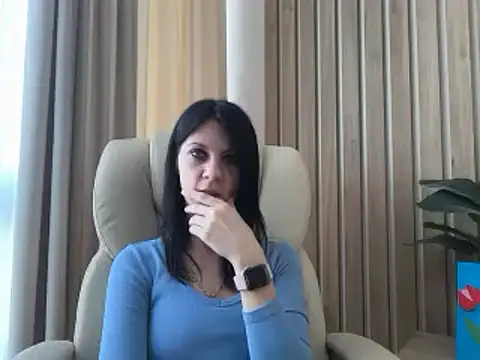 Snapshot of InjaAtHome chatting on March 2026 07:25:01 AM InjaAtHome online show from March 2026 07:25:01 AM