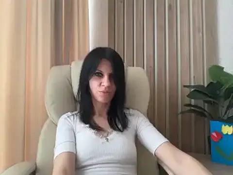 Snapshot of InjaAtHome chatting on March 2026 06:03:02 AM InjaAtHome online show from March 2026 06:03:02 AM