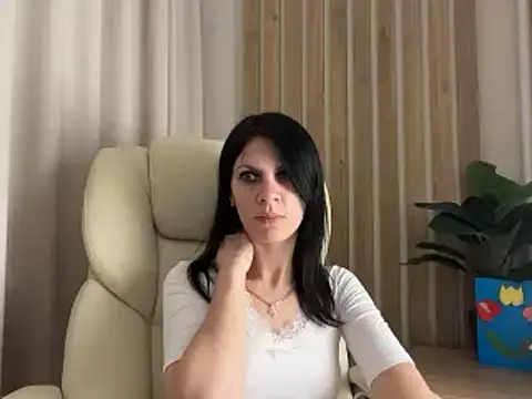 Snapshot of InjaAtHome chatting on March 2026 06:09:02 PM InjaAtHome online show from March 2026 06:09:02 PM