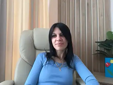 Snapshot of InjaAtHome chatting on April 2026 05:58:02 AM InjaAtHome online show from April 2026 05:58:02 AM