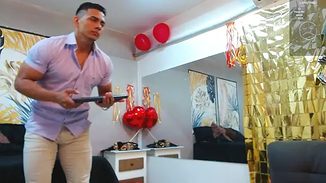 Snapshot of ChoreyTaiylor chatting on March 2025 02:40:02 PM ChoreyTaiylor online show from March 2025 02:40:02 PM