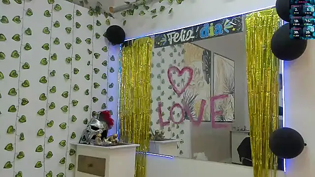 Snapshot of ChoreyTaiylor chatting on October 2025 03:29:01 PM ChoreyTaiylor online show from October 2025 03:29:01 PM