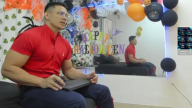 Snapshot of ChoreyTaiylor chatting on October 2025 04:28:01 PM ChoreyTaiylor online show from October 2025 04:28:01 PM