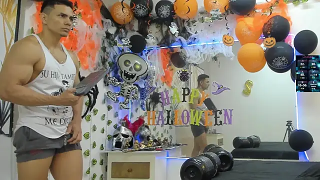 Snapshot of ChoreyTaiylor chatting on October 2025 03:23:02 PM ChoreyTaiylor online show from October 2025 03:23:02 PM