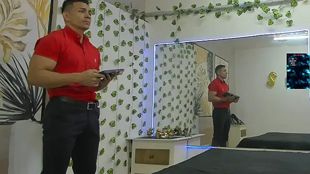 Snapshot of ChoreyTaiylor chatting on November 2025 02:39:01 PM ChoreyTaiylor online show from November 2025 02:39:01 PM