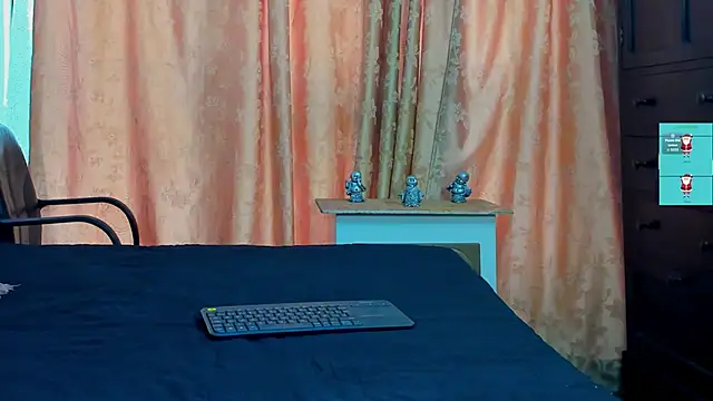 Snapshot of ChoreyTaiylor chatting on December 2025 02:44:02 PM ChoreyTaiylor online show from December 2025 02:44:02 PM