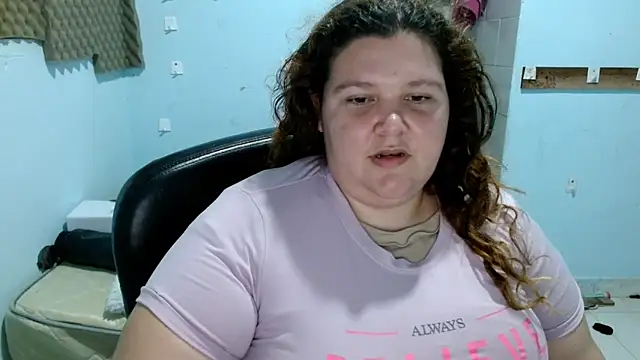 Snapshot of squirt322bbw chatting on October 2025 07:01:02 PM squirt322bbw online show from October 2025 07:01:02 PM