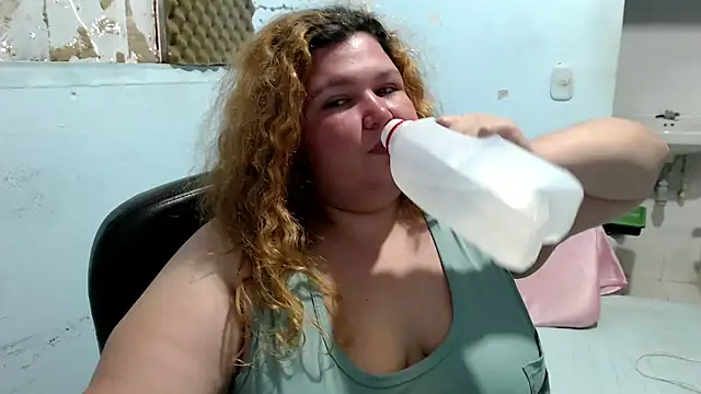 Snapshot of squirt322bbw chatting on May 2026 12:01:02 PM squirt322bbw online show from May 2026 12:01:02 PM