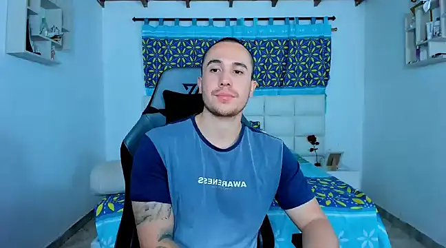 juan  jimenez online show from February 2025 02:06:02 AM