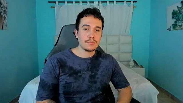 juan  jimenez online show from April 2026 10:35:02 PM