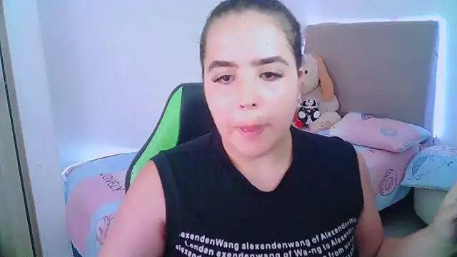  alicia z online show from January 2025 06:02:01 PM