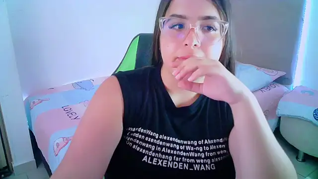  alicia z online show from January 2025 12:15:02 AM