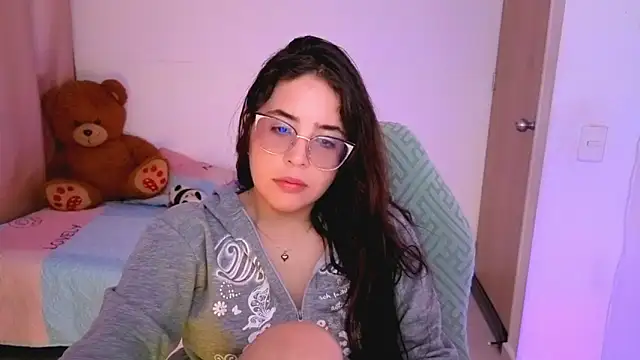  alicia z online show from March 2026 07:06:02 PM