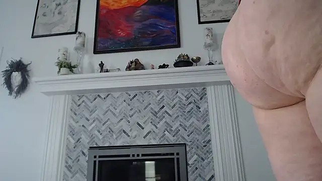 AuroraWillows online show from February 2026 03:41:02 PM