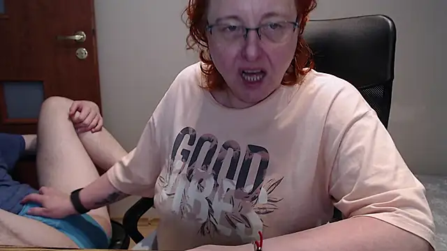 Snapshot of JoannaAndNeighbour chatting on January 2025 09:23:02 AM JoannaAndNeighbour online show from January 2025 09:23:02 AM