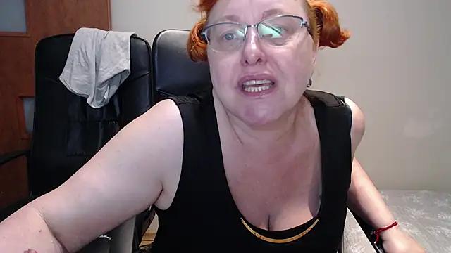 Snapshot of JoannaAndNeighbour chatting on January 2025 09:02:02 AM JoannaAndNeighbour online show from January 2025 09:02:02 AM