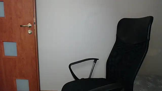 Snapshot of JoannaAndNeighbour chatting on January 2025 07:47:02 AM JoannaAndNeighbour online show from January 2025 07:47:02 AM