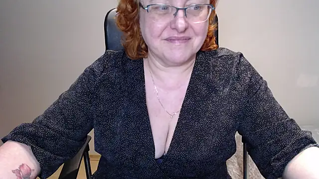 Snapshot of JoannaAndNeighbour chatting on January 2025 09:55:01 AM JoannaAndNeighbour online show from January 2025 09:55:01 AM