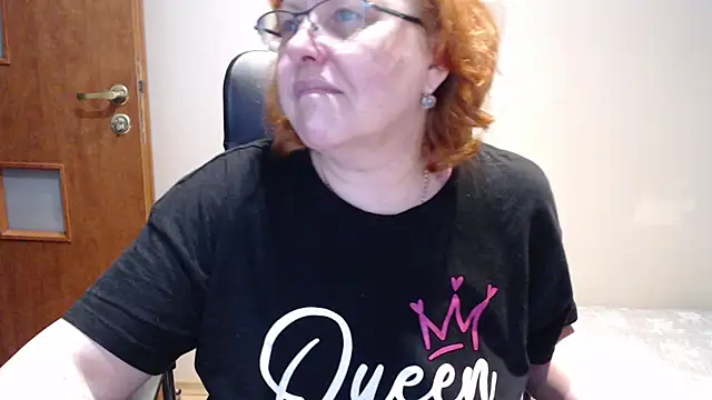 Snapshot of JoannaAndNeighbour chatting on February 2025 07:29:02 AM JoannaAndNeighbour online show from February 2025 07:29:02 AM