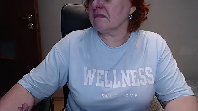 Snapshot of JoannaAndNeighbour chatting on February 2025 01:51:01 PM JoannaAndNeighbour online show from February 2025 01:51:01 PM