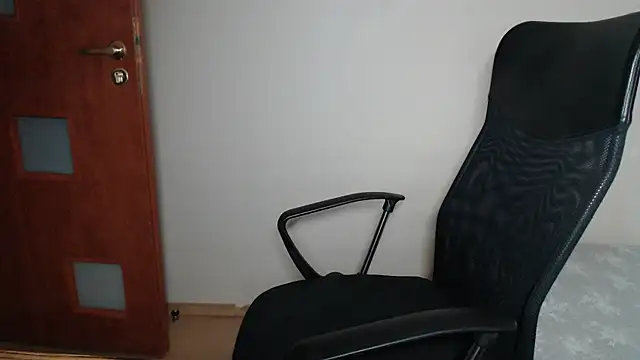 Snapshot of JoannaAndNeighbour chatting on March 2025 08:42:01 AM JoannaAndNeighbour online show from March 2025 08:42:01 AM