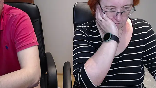 Snapshot of JoannaAndNeighbour chatting on March 2025 05:58:01 PM JoannaAndNeighbour online show from March 2025 05:58:01 PM