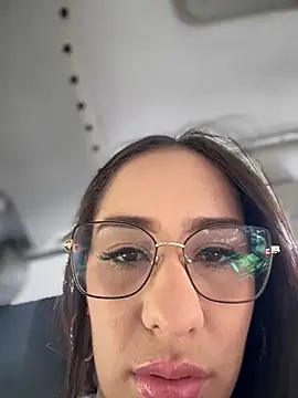 Snapshot of __IRIS__ chatting on November 2025 03:45:02 PM IRIS online show from November 2025 03:45:02 PM