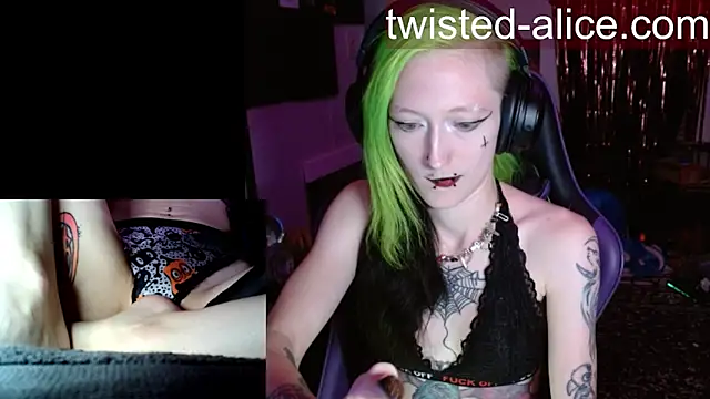 Snapshot of alicewonder09 chatting on July 2026 03:17:02 AM alicewonder09 online show from July 2026 03:17:02 AM
