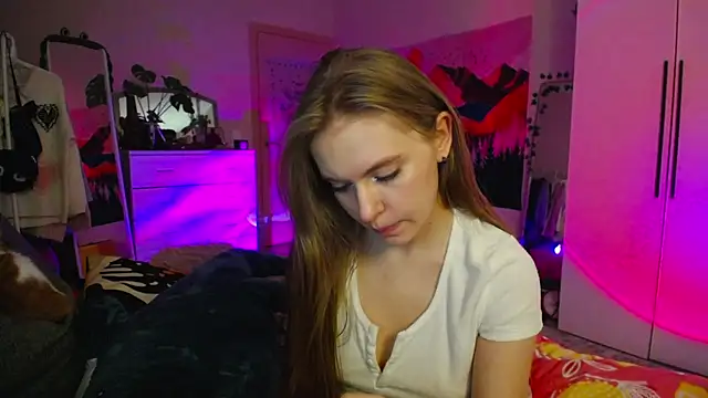 KittyNeon online show from December 2024 05:29:02 PM
