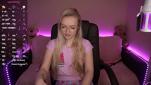 Snapshot of AmandaFiree chatting on February 2025 11:01:02 AM AmandaFiree online show from February 2025 11:01:02 AM