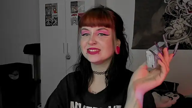 Snapshot of t0riayun0 chatting on December 2024 11:18:02 PM t0riayun0 online show from December 2024 11:18:02 PM