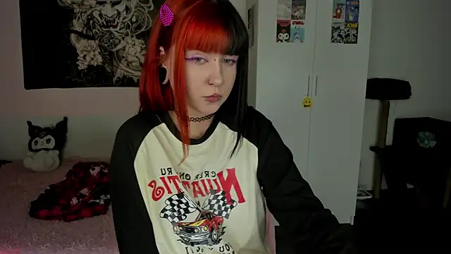 Snapshot of t0riayun0 chatting on February 2025 01:24:01 AM t0riayun0 online show from February 2025 01:24:01 AM