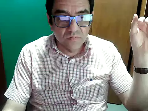 FernandoReuterG online show from October 2025 01:28:02 AM