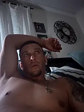 Snapshot of 22sexytwin chatting on April 2026 07:18:01 AM 22sexytwin online show from April 2026 07:18:01 AM