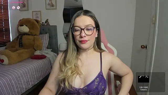 Snapshot of samysweet_8 chatting on June 2026 12:55:02 PM samysweet 8 online show from June 2026 12:55:02 PM
