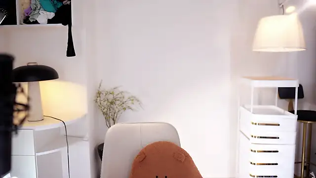 Ocean--Lili online show from March 2026 02:13:02 PM