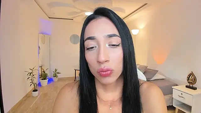 Snapshot of carleee_winter chatting on June 2026 11:29:01 PM carleee winter online show from June 2026 11:29:01 PM