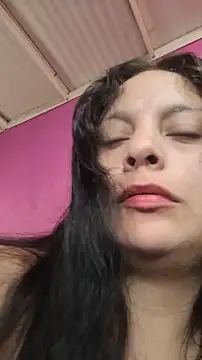 ZaraHoney online show from December 2025 06:04:01 PM