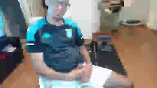 Snapshot of guachin_hunk chatting on October 2025 03:51:02 AM guachin hunk online show from October 2025 03:51:02 AM