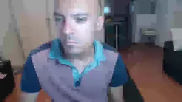 Snapshot of guachin_hunk chatting on November 2025 08:31:01 PM guachin hunk online show from November 2025 08:31:01 PM