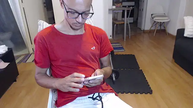 Snapshot of guachin_hunk chatting on November 2025 07:24:01 PM guachin hunk online show from November 2025 07:24:01 PM